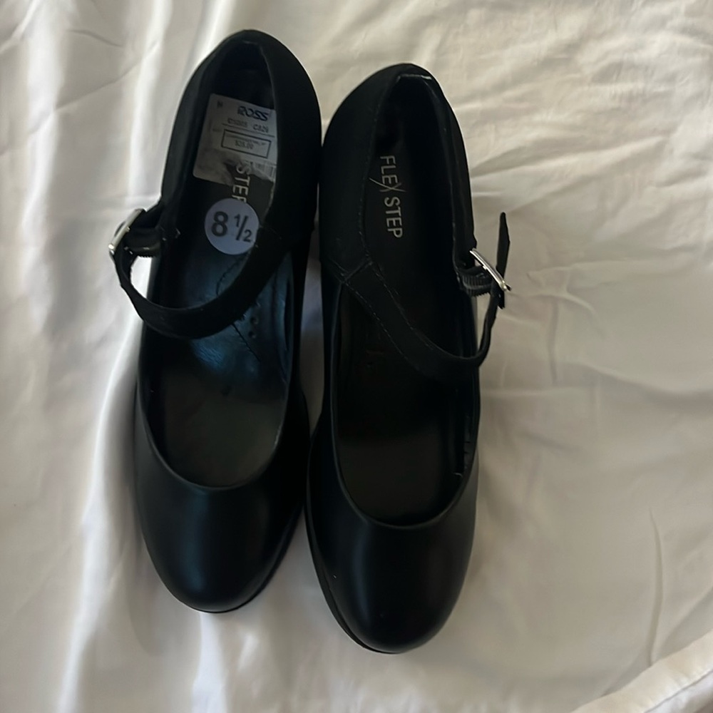 Flex step black faux leather and suede pump Mary Jane's women's 8.5